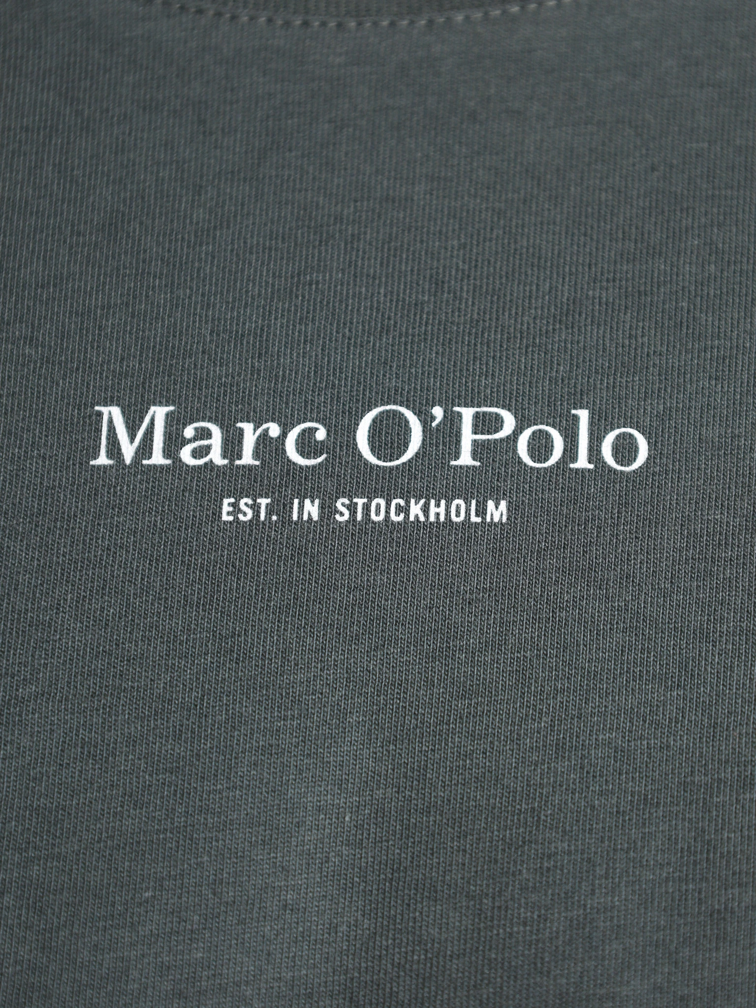 Футболка темно-зеленого цвета из хлопка